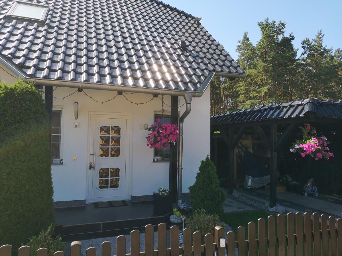 Gaestezimmer Im Bewohnten Efh Mit Pool Und Garten Ziltendorf Bagian luar foto